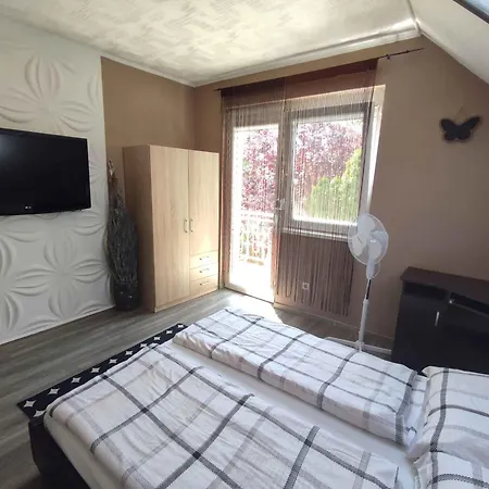 Homes In - Balaton 43405 Feriehus