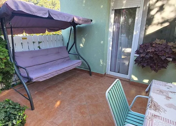 Homes In - Balaton 43405 בית נופש שיופוק