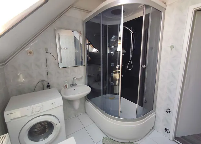 Homes In - Balaton 43405 שיופוק