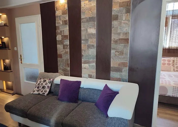 Homes In - Balaton 43405 *